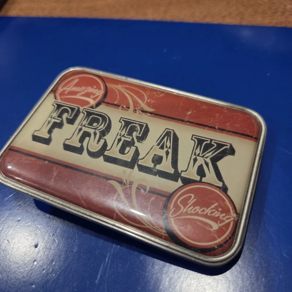 Retro-a-go-go Amazing Freak Shocking Vintage Style Belt Buckle